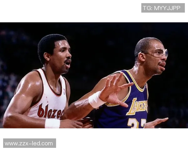 贾巴尔亲自指导姚明训练过程揭秘与篮球技艺传承的深度探讨 贾巴尔亲自指导姚明训练过程揭秘与篮球技艺传承的深度探讨